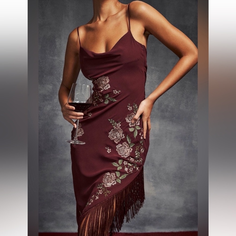 ❤️‍🔥Firm Price❤️‍🔥House of CB ELOISA Wine Embroidered Midi Dress - Picture 2 of 15